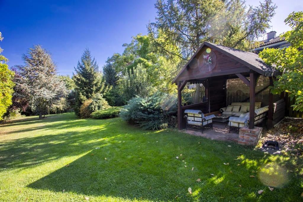 Říčany 7 Bedroom Secluded Villa Close To Prague מראה חיצוני תמונה