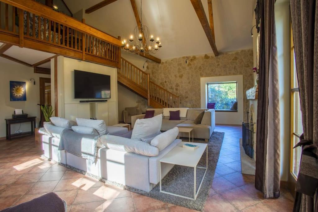 Říčany 7 Bedroom Secluded Villa Close To Prague מראה חיצוני תמונה