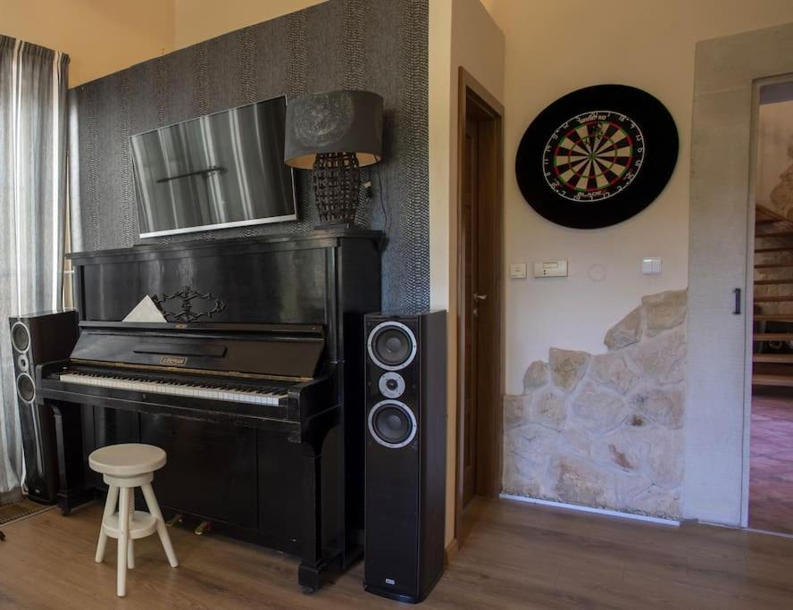 Říčany 7 Bedroom Secluded Villa Close To Prague מראה חיצוני תמונה